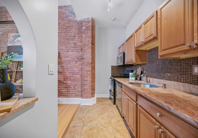 54 Forest St 212, Medford, MA 02155