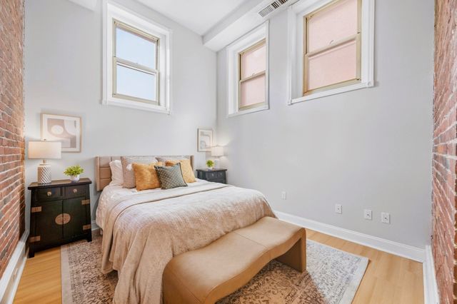 54 Forest St 212, Medford, MA 02155