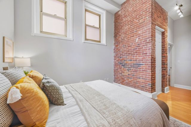 54 Forest St 212, Medford, MA 02155
