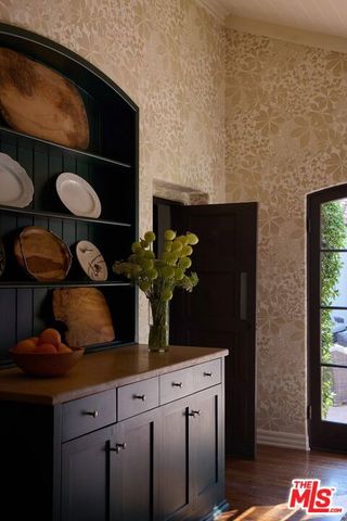 2666 Aberdeen Avenue, Los Angeles, CA 90027