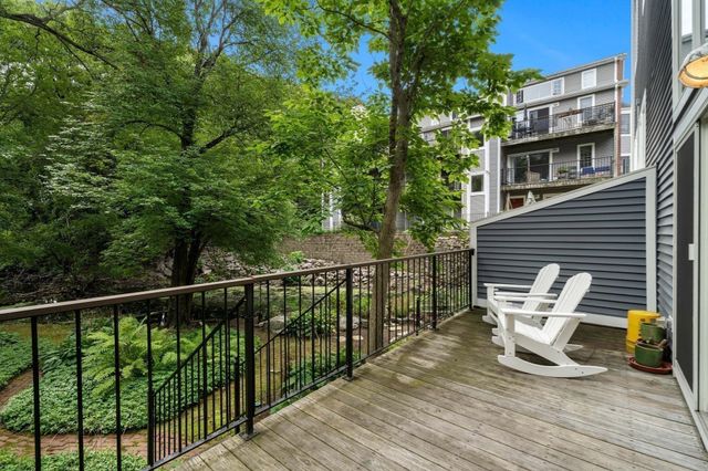 11 S Stone Mill Dr 712, Dedham, MA 02026