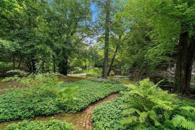 11 S Stone Mill Dr 712, Dedham, MA 02026