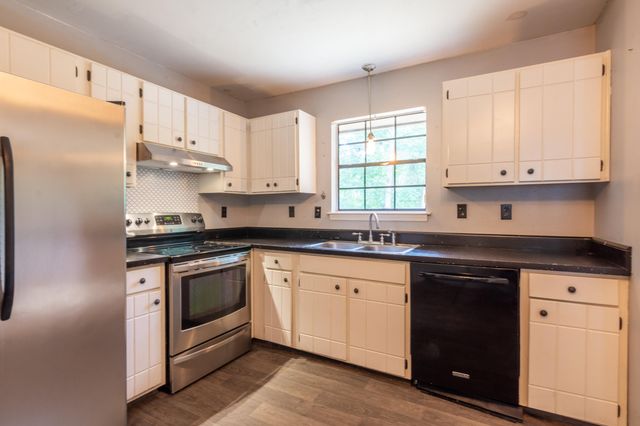 674 Charbell Street, Hixson, TN 37343