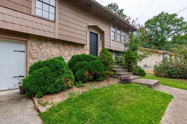 674 Charbell Street, Hixson, TN 37343