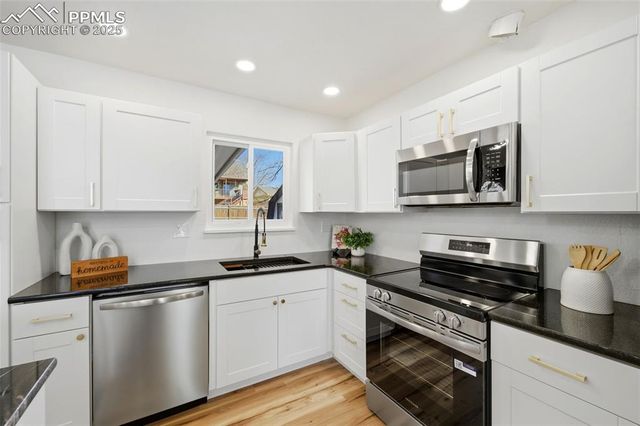 1315 Martin Drive, Colorado Springs, CO 80915