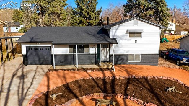 1315 Martin Drive, Colorado Springs, CO 80915