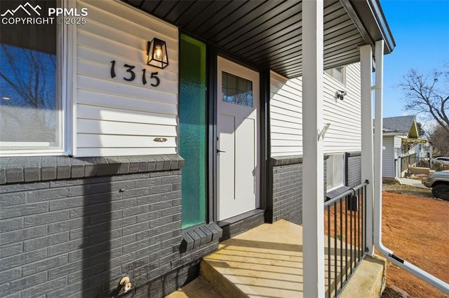 1315 Martin Drive, Colorado Springs, CO 80915