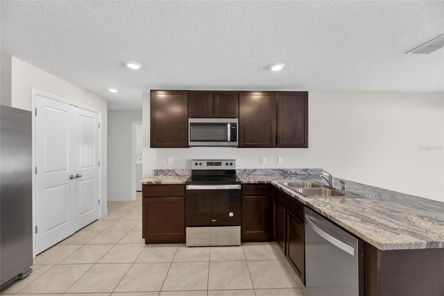 1324 OCEAN SPRAY DRIVE, Ruskin, FL 33570