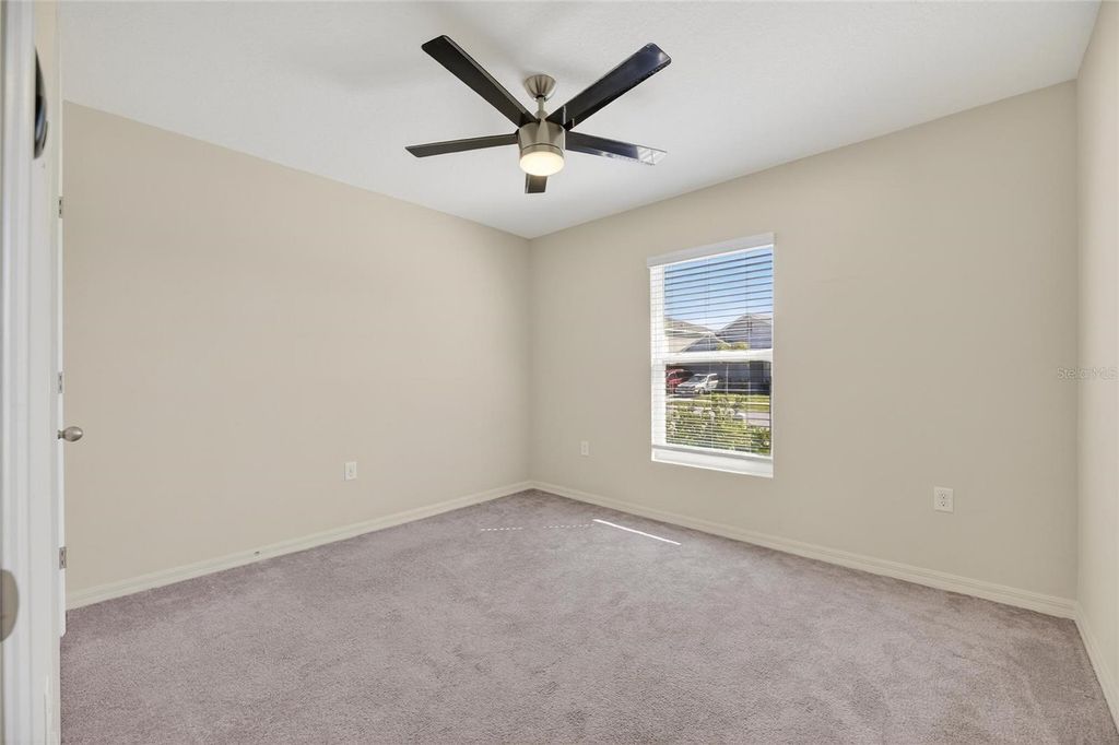 Image 13 of property listing at 1324 OCEAN SPRAY DRIVE, Ruskin, FL 33570