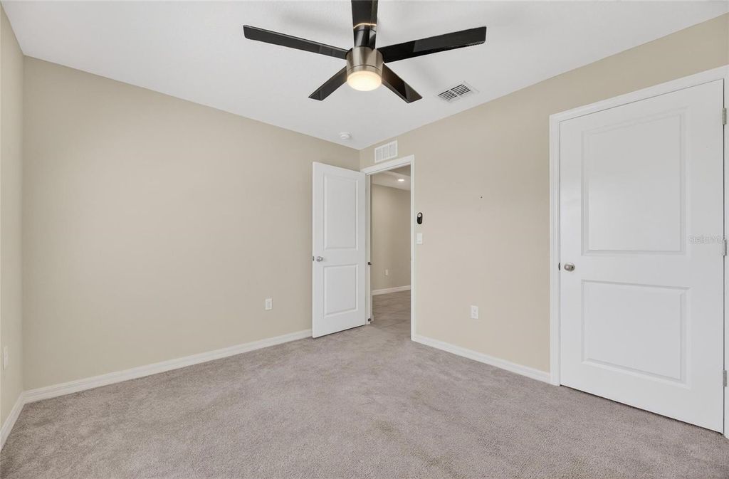 Image 15 of property listing at 1324 OCEAN SPRAY DRIVE, Ruskin, FL 33570