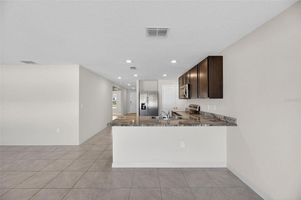 Image 20 of property listing at 1324 OCEAN SPRAY DRIVE, Ruskin, FL 33570