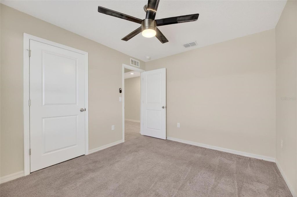 Image 10 of property listing at 1324 OCEAN SPRAY DRIVE, Ruskin, FL 33570