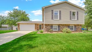 2301 Eisenhower Avenue, Valparaiso, IN 46383