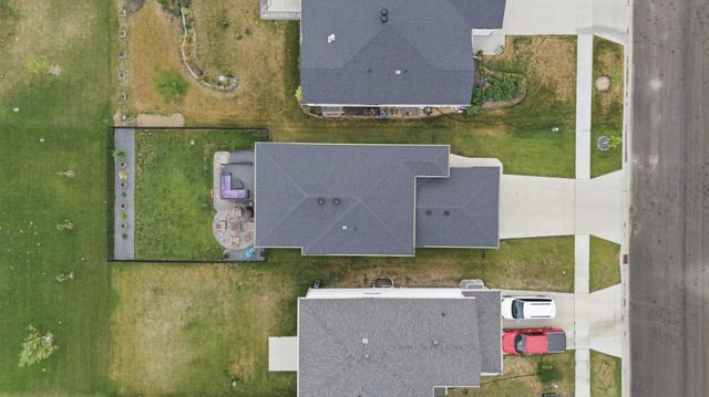 7903 Cottonwood Boulevard, Horace, ND 58047