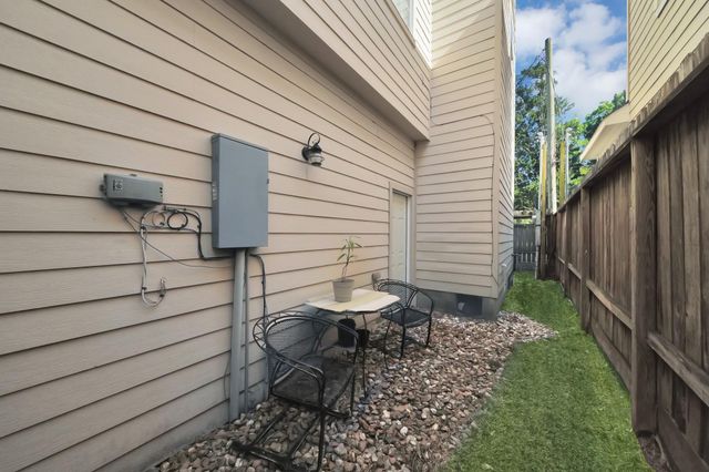 5206 Petty Street, Houston, TX 77007