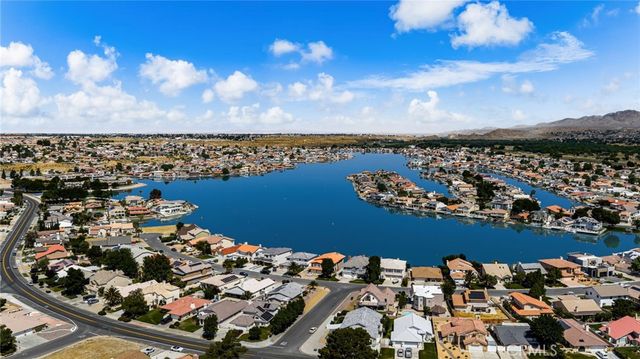 18565 Kalin Ranch Road, Victorville, CA 92395