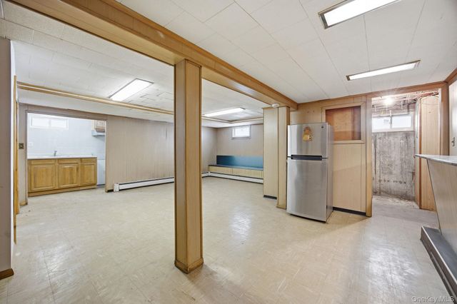 87 Executive Drive, New Hyde Park, NY 11040