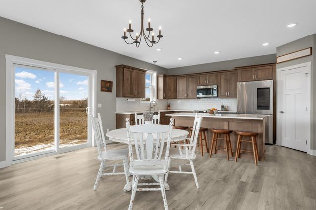 18805 Scenic Way, Shafer, MN 55074