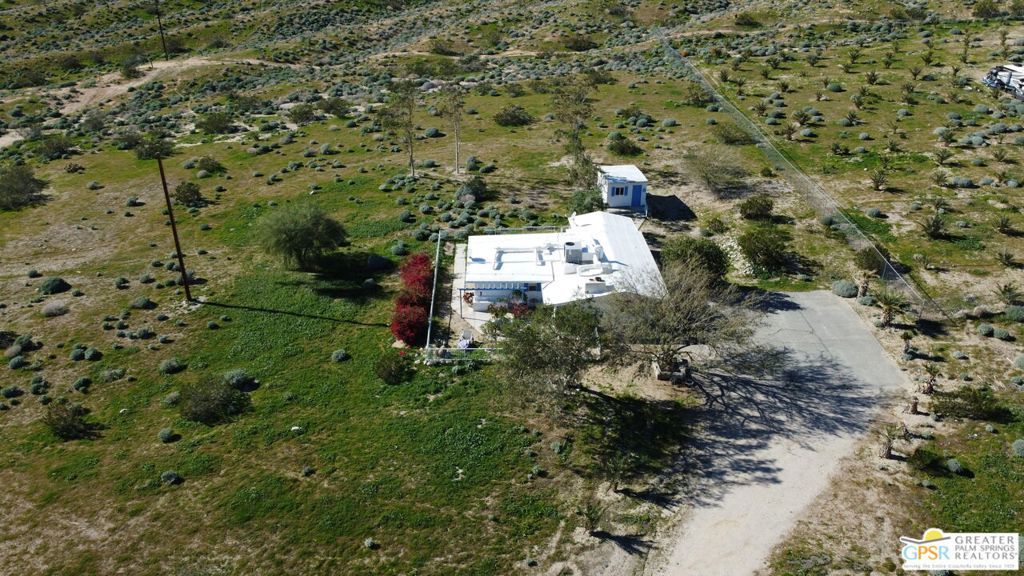 Image 14 of property listing at 14701 Old Morongo Road, Whitewater, CA 92282