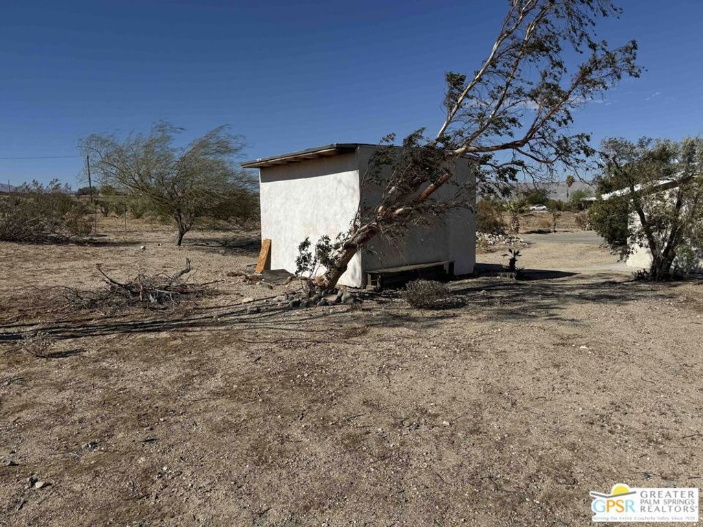 Image 73 of property listing at 14701 Old Morongo Road, Whitewater, CA 92282