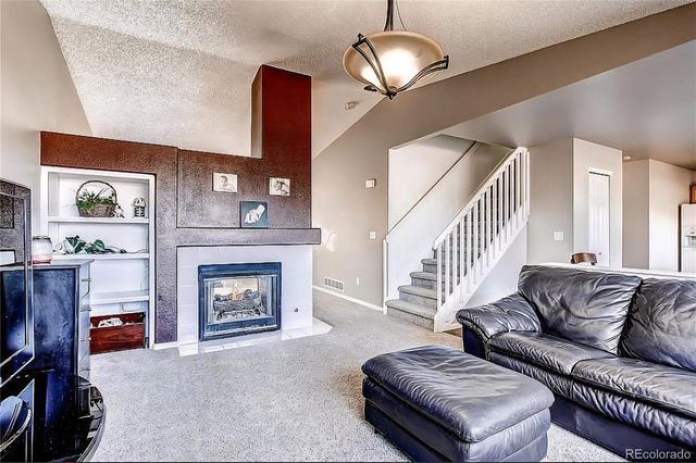19387 E 41st Place, Denver, CO 80249