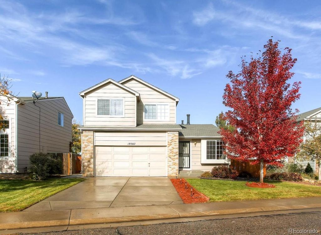 19387 E 41st Place, Denver, CO 80249