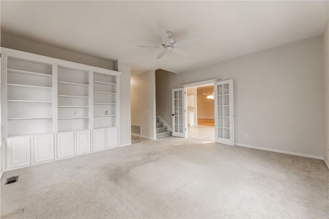 1406 Avery Place, Siloam Springs, AR 72761