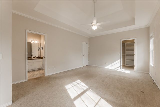 1406 Avery Place, Siloam Springs, AR 72761