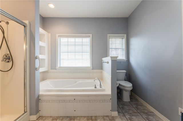 1406 Avery Place, Siloam Springs, AR 72761