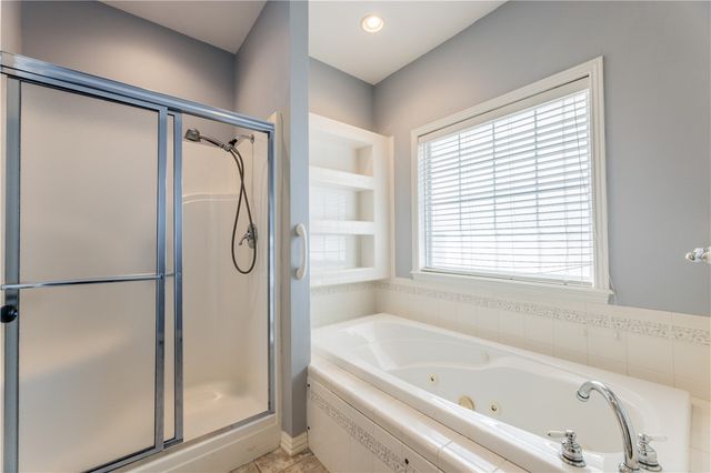 1406 Avery Place, Siloam Springs, AR 72761