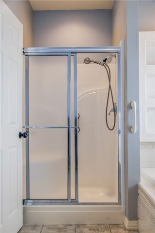 1406 Avery Place, Siloam Springs, AR 72761