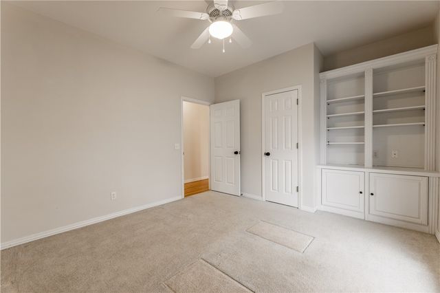 1406 Avery Place, Siloam Springs, AR 72761