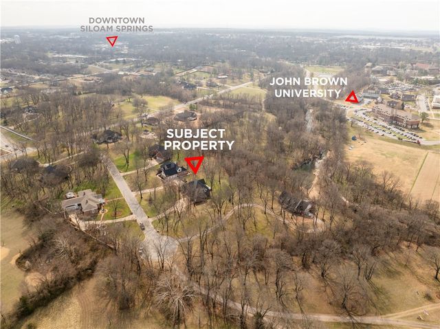 1406 Avery Place, Siloam Springs, AR 72761