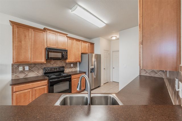 600 Beeman Drive, Arlington, TX 76002