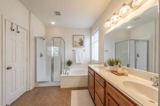 600 Beeman Drive, Arlington, TX 76002