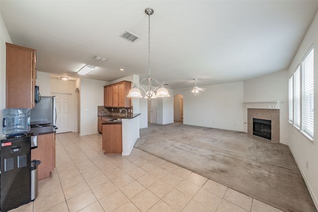 600 Beeman Drive, Arlington, TX 76002
