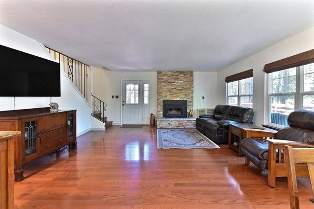 18190 N Meadow Dr, Pioneer, CA 95666