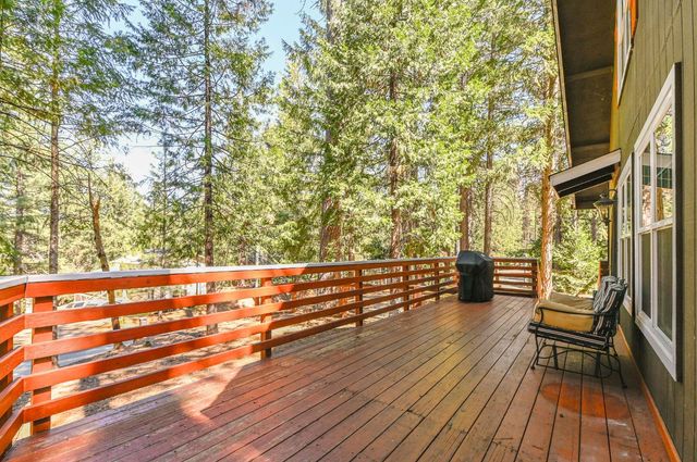 18190 N Meadow Dr, Pioneer, CA 95666