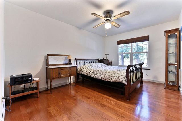 18190 N Meadow Dr, Pioneer, CA 95666