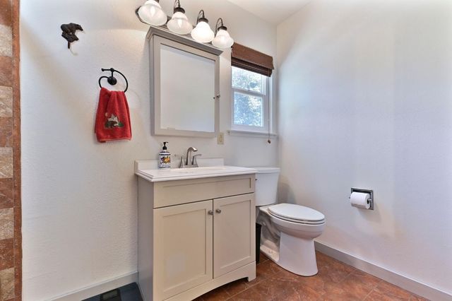 18190 N Meadow Dr, Pioneer, CA 95666