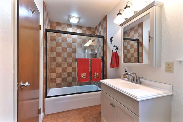 18190 N Meadow Dr, Pioneer, CA 95666