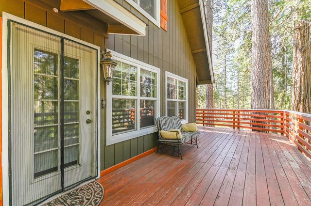 18190 N Meadow Dr, Pioneer, CA 95666