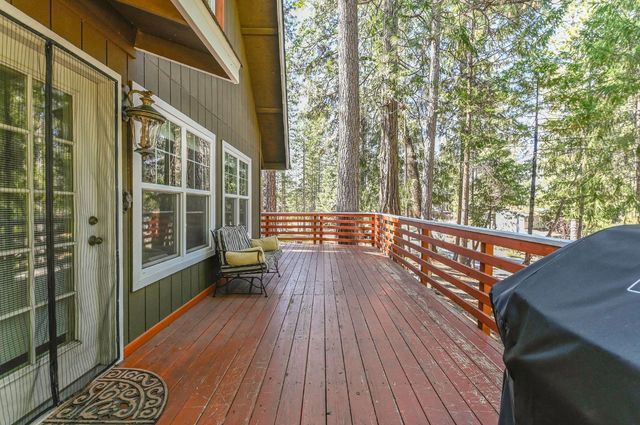 18190 N Meadow Dr, Pioneer, CA 95666