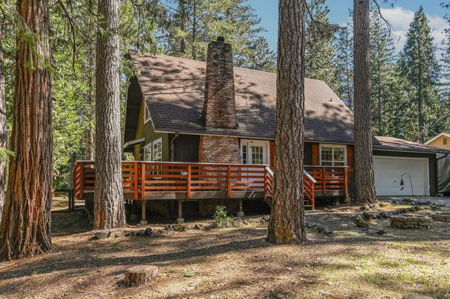 18190 N Meadow Dr, Pioneer, CA 95666