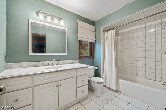 140 Allwood Rd E, Clifton City, NJ 07014