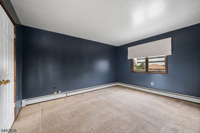140 Allwood Rd E, Clifton City, NJ 07014