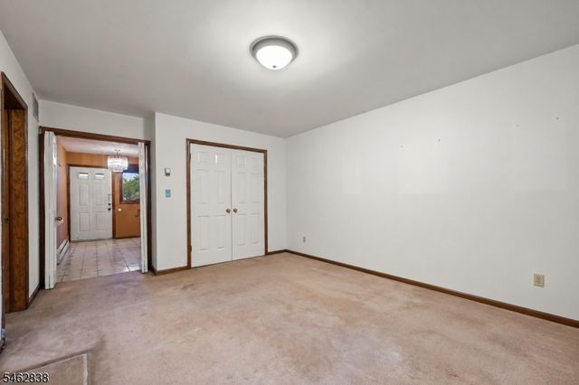 140 Allwood Rd E, Clifton City, NJ 07014