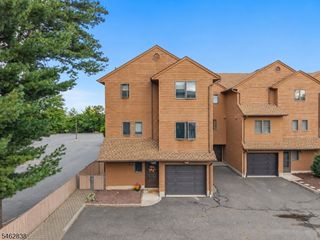 140 Allwood Rd E, Clifton City, NJ 07014