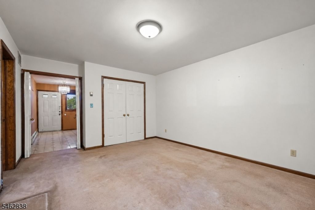 140 Allwood Rd E, Clifton City, NJ 07014 — photo 4