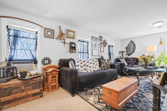 7 Saint John Street, Dover, NH 03820